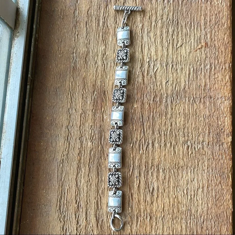 BRIGHTON vintage silver scrolled square link toggle clasp bracelet‎